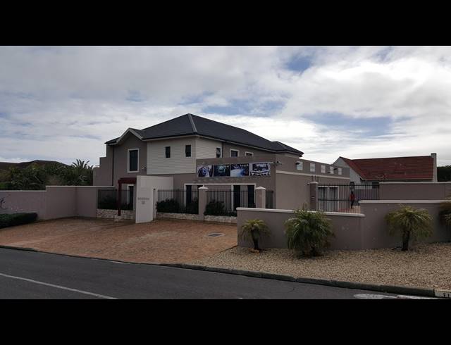465M² OFFICE SOLD IN MILNERTON CENTRAL